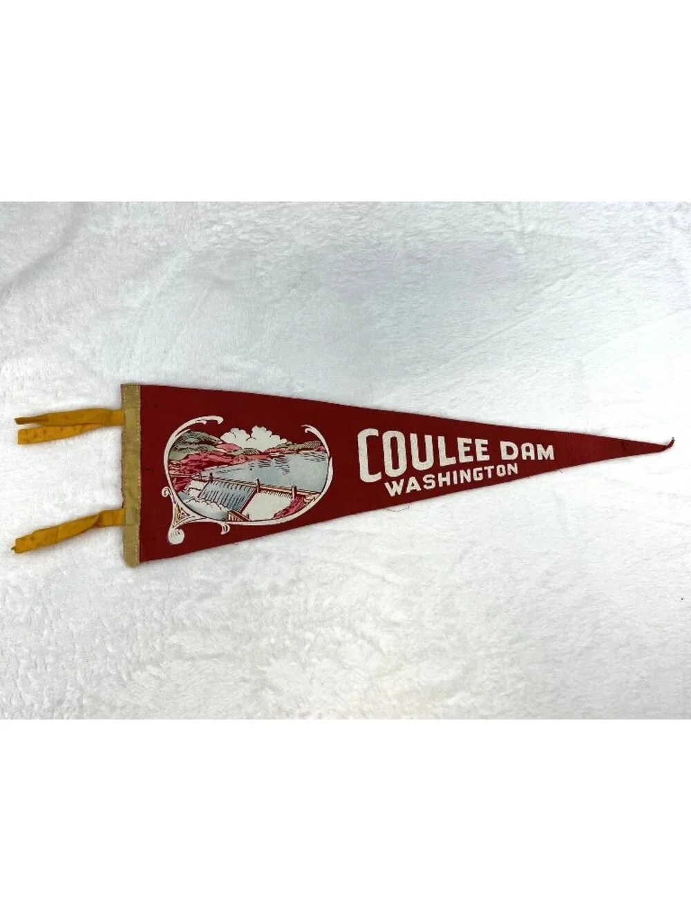Vintage Coulee Dam Washington pennant